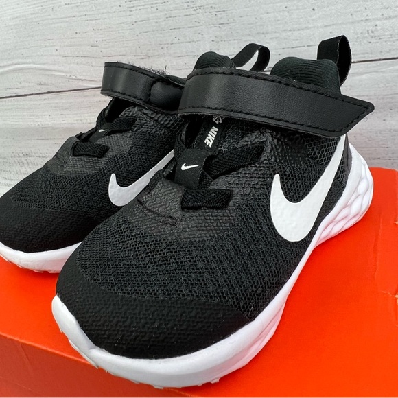 Nike Revolution 6 toddler shoes - Picture 6 of 16